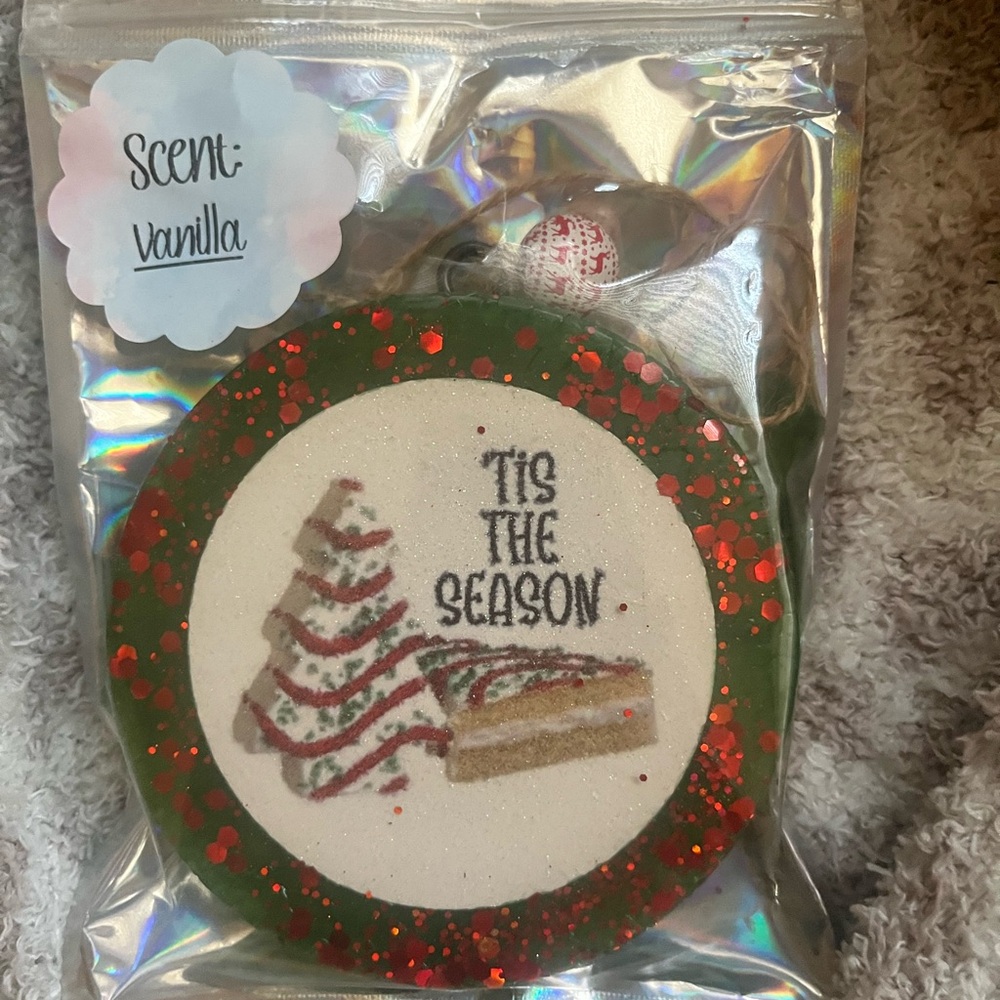 Vanilla Scented Holiday Ornament Freshie Snack Cake Tree